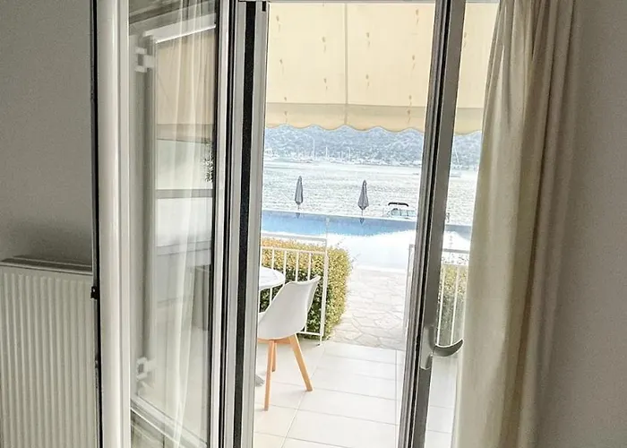 Seaside - Adults Only